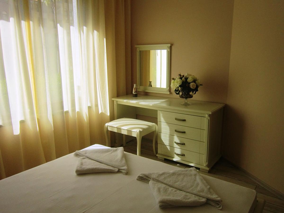Aparthotel Artur สวิติ วลัส ภายนอก รูปภาพ