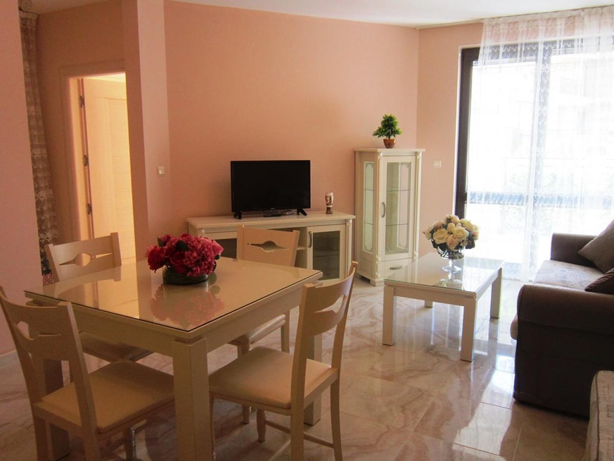 Aparthotel Artur สวิติ วลัส ภายนอก รูปภาพ