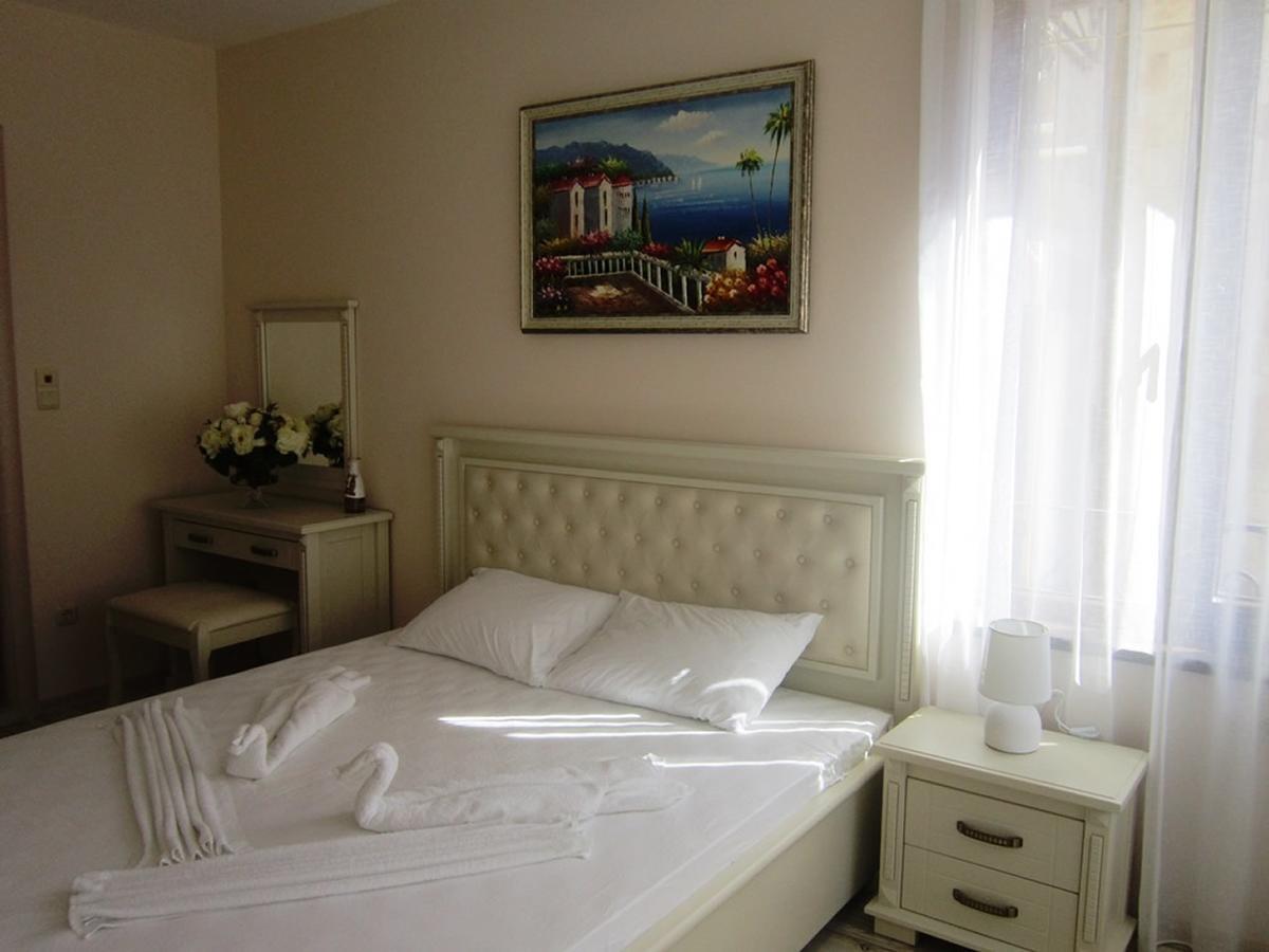 Aparthotel Artur สวิติ วลัส ภายนอก รูปภาพ